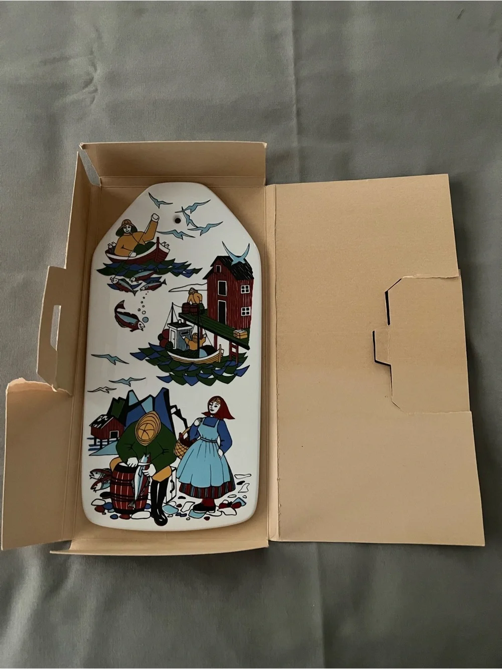 Figgjo Folklore Ostebrett 1635 Norway Cheese Cutting Board Torskefiske